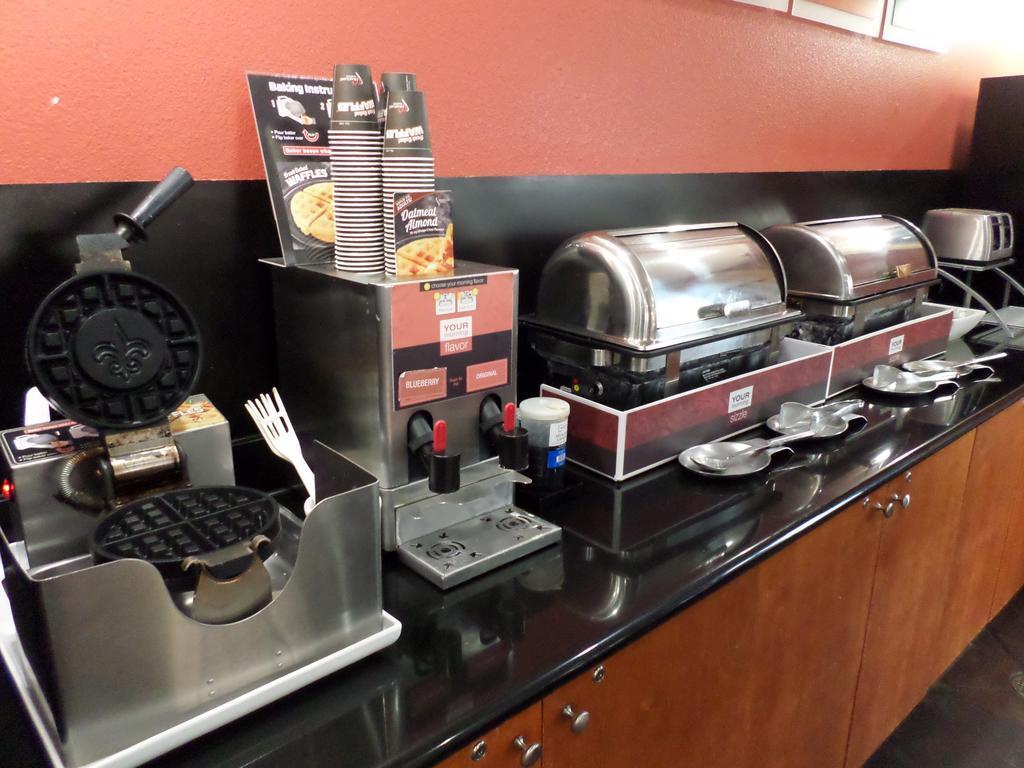Comfort Suites Lake Charles Exteriör bild