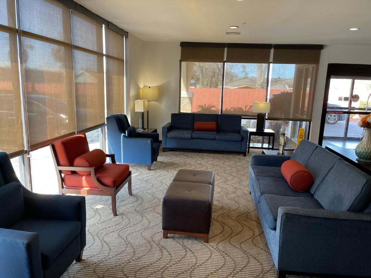 Comfort Suites Lake Charles Exteriör bild