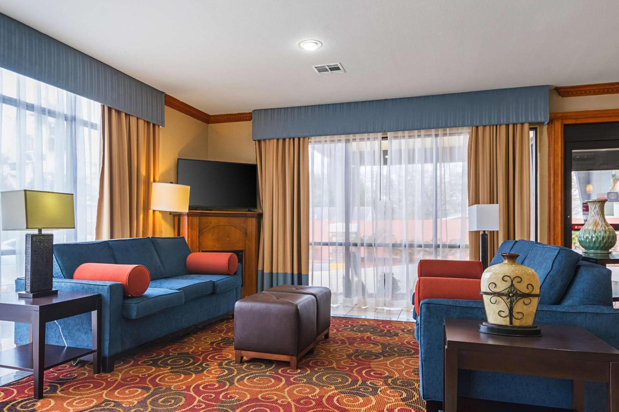 Comfort Suites Lake Charles Exteriör bild